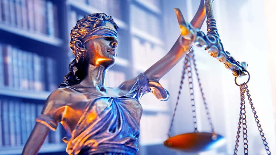Em alta e em baixa: advogado fala sobre os dois lados da carreira de Direito