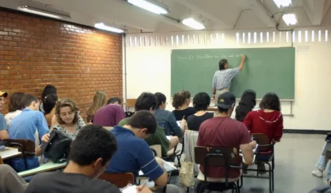 Cursos ligados à tecnologia, gestão e dados ganham força no mercado de trabalho em 2026