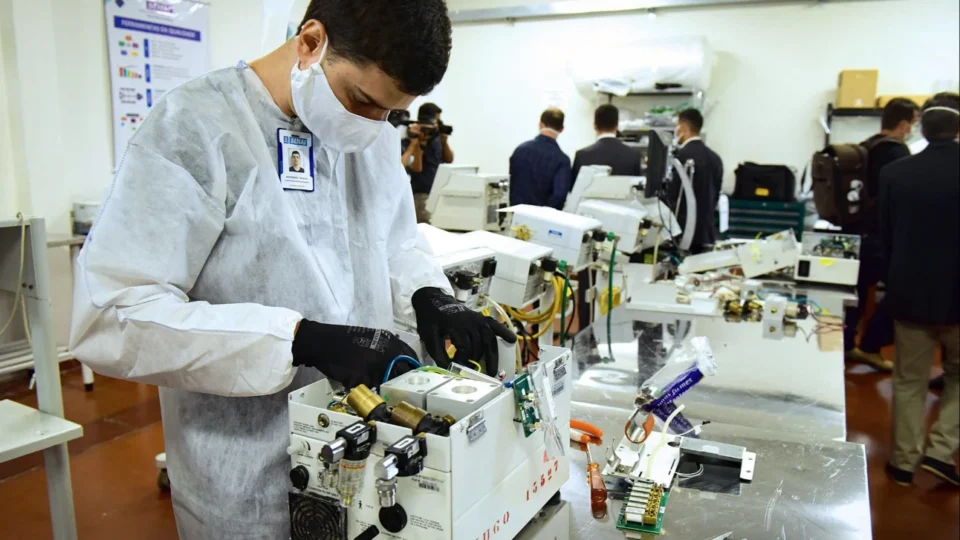 Indústria e energia lideram demanda por técnicos com salários acima de R$ 5 mil